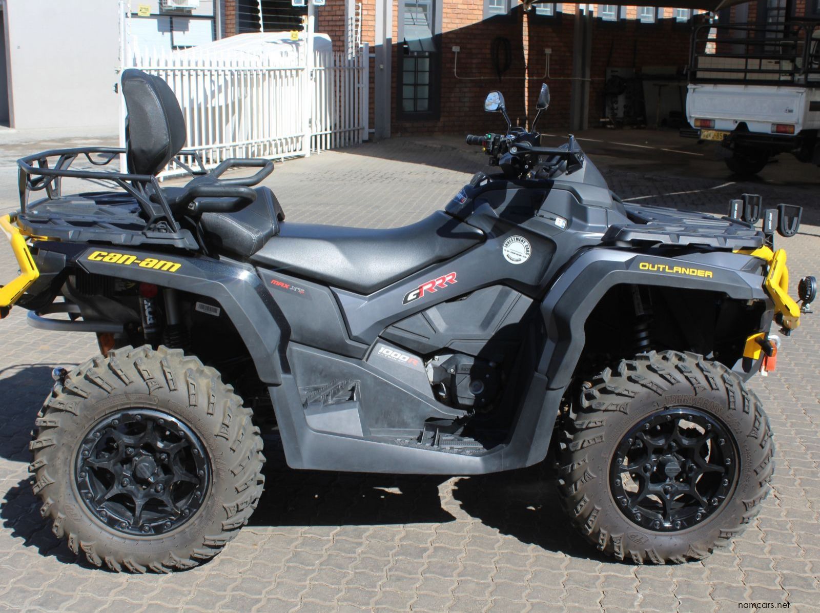 2023 ATV Outlander Max XT1000R pictures