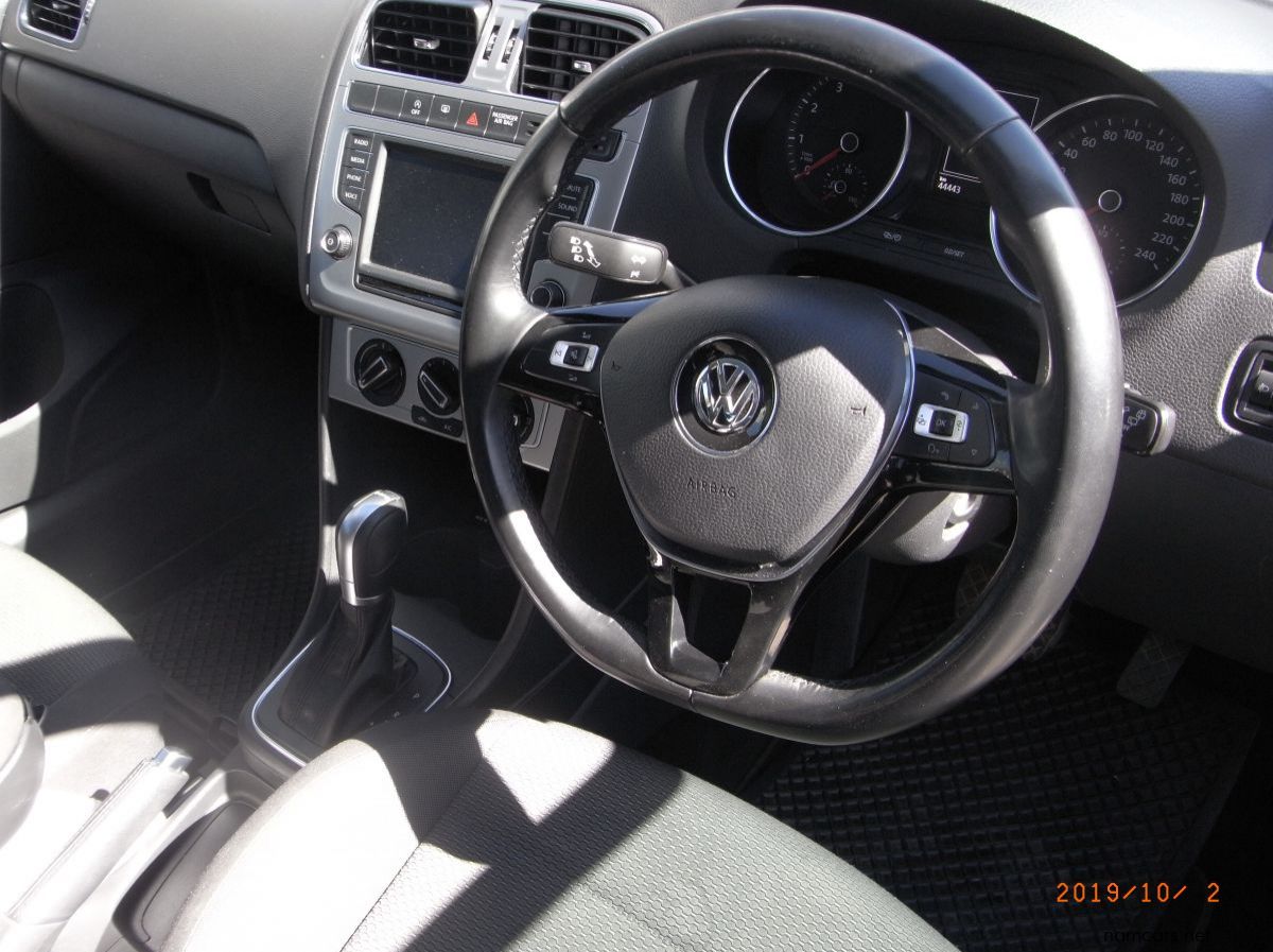 2017 Volkswagen POLO GP 1.0TSI R-LINE DSG pictures