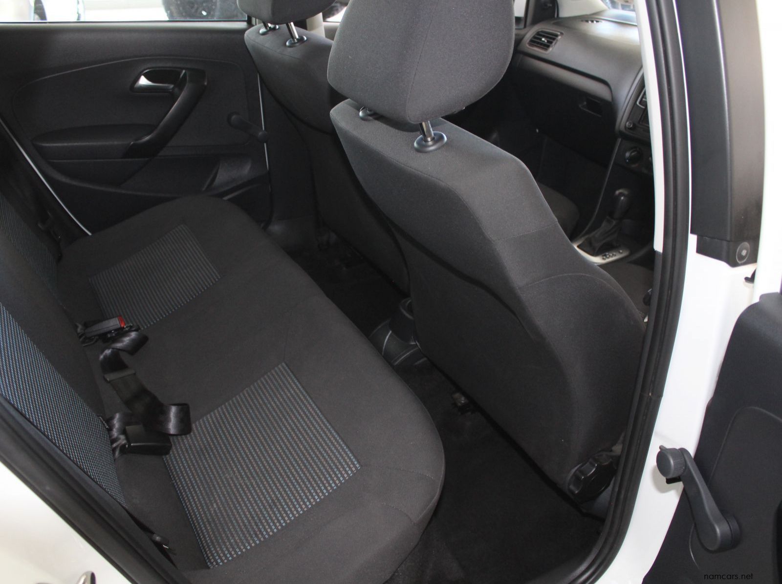 2024 Volkswagen Polo Vivo 1.6 Comfortline Auto pictures