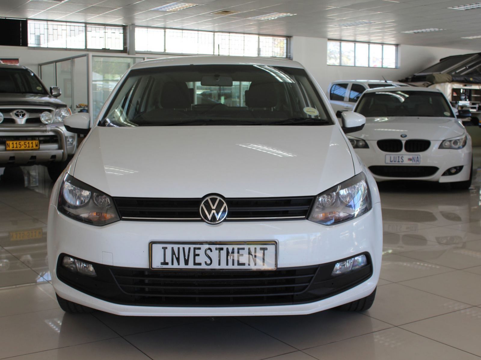 2024 Volkswagen Polo Vivo 1.6 Comfortline Auto pictures