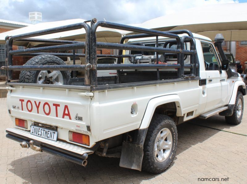 2015 Toyota LANDCRUISER 4.5 V8 DIESEL TURBO S/C 4X4 pictures