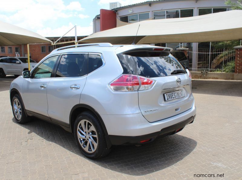 2014 Nissan X-TRAIL 2.0 XE pictures