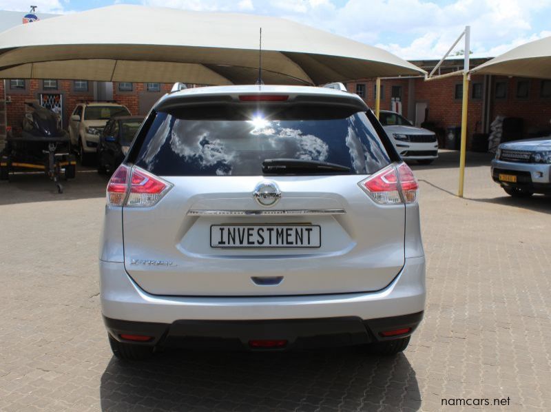 2014 Nissan X-TRAIL 2.0 XE pictures