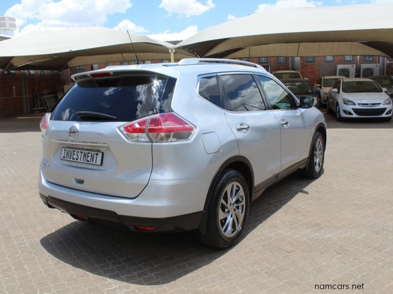 2014 Nissan X-TRAIL 2.0 XE pictures