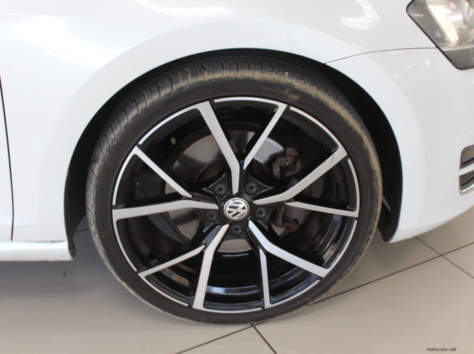 2013 Volkswagen Golf 7 TSI pictures