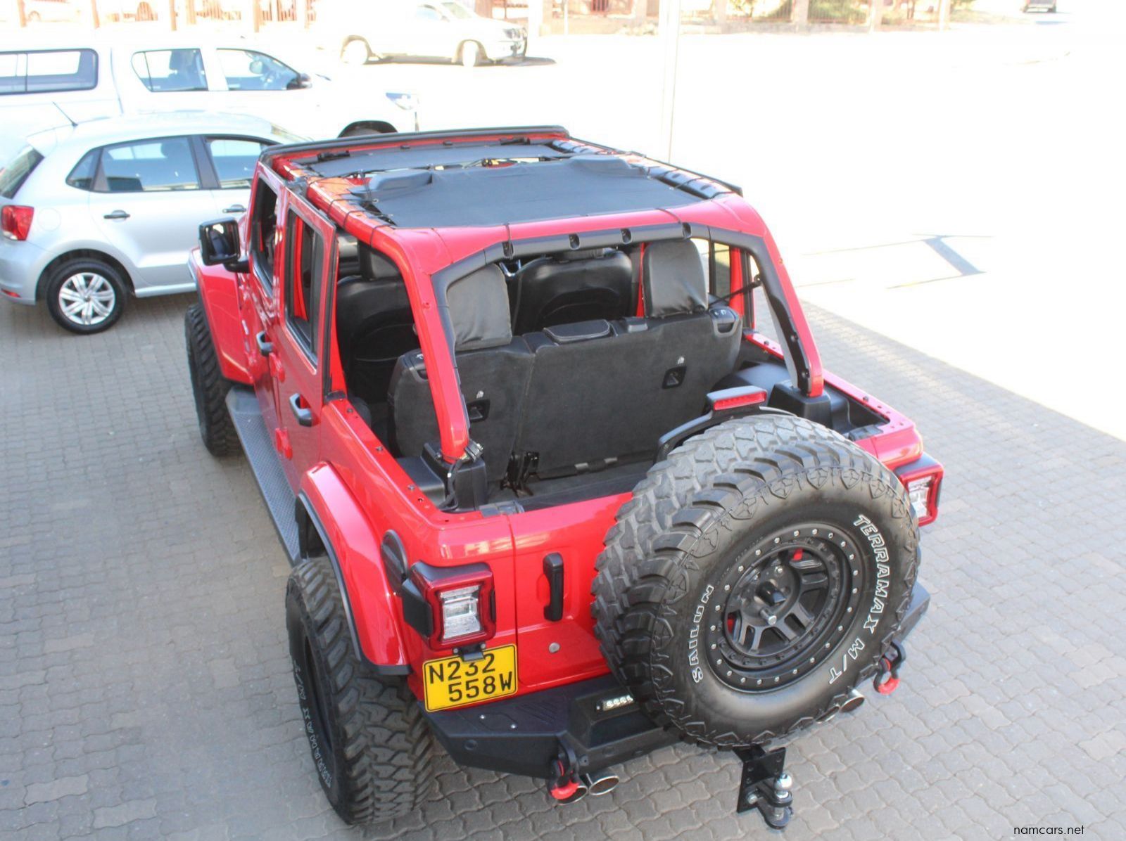 2020 Jeep Sahara Unlimited pictures