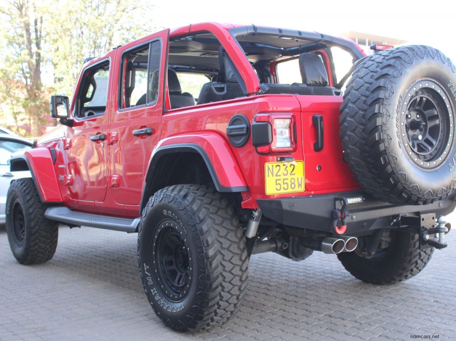 2020 Jeep Sahara Unlimited pictures