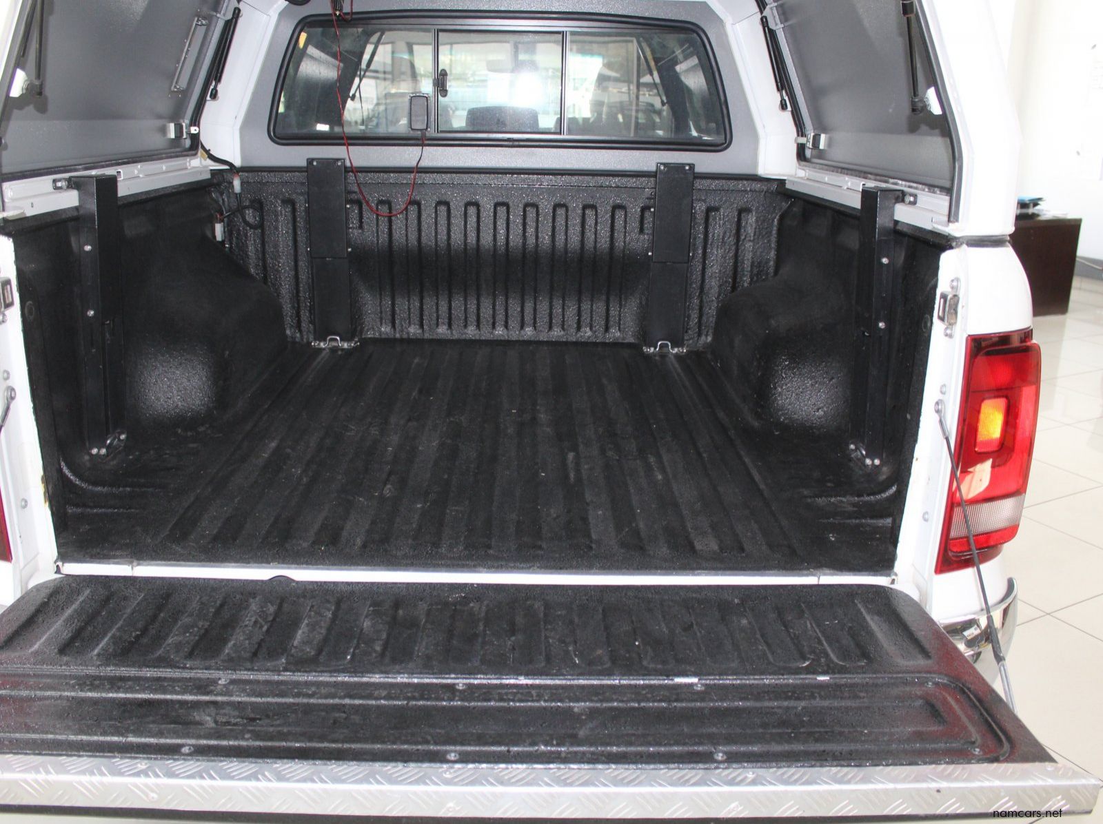 2019 Volkswagen Amarok V6 D Cab pictures