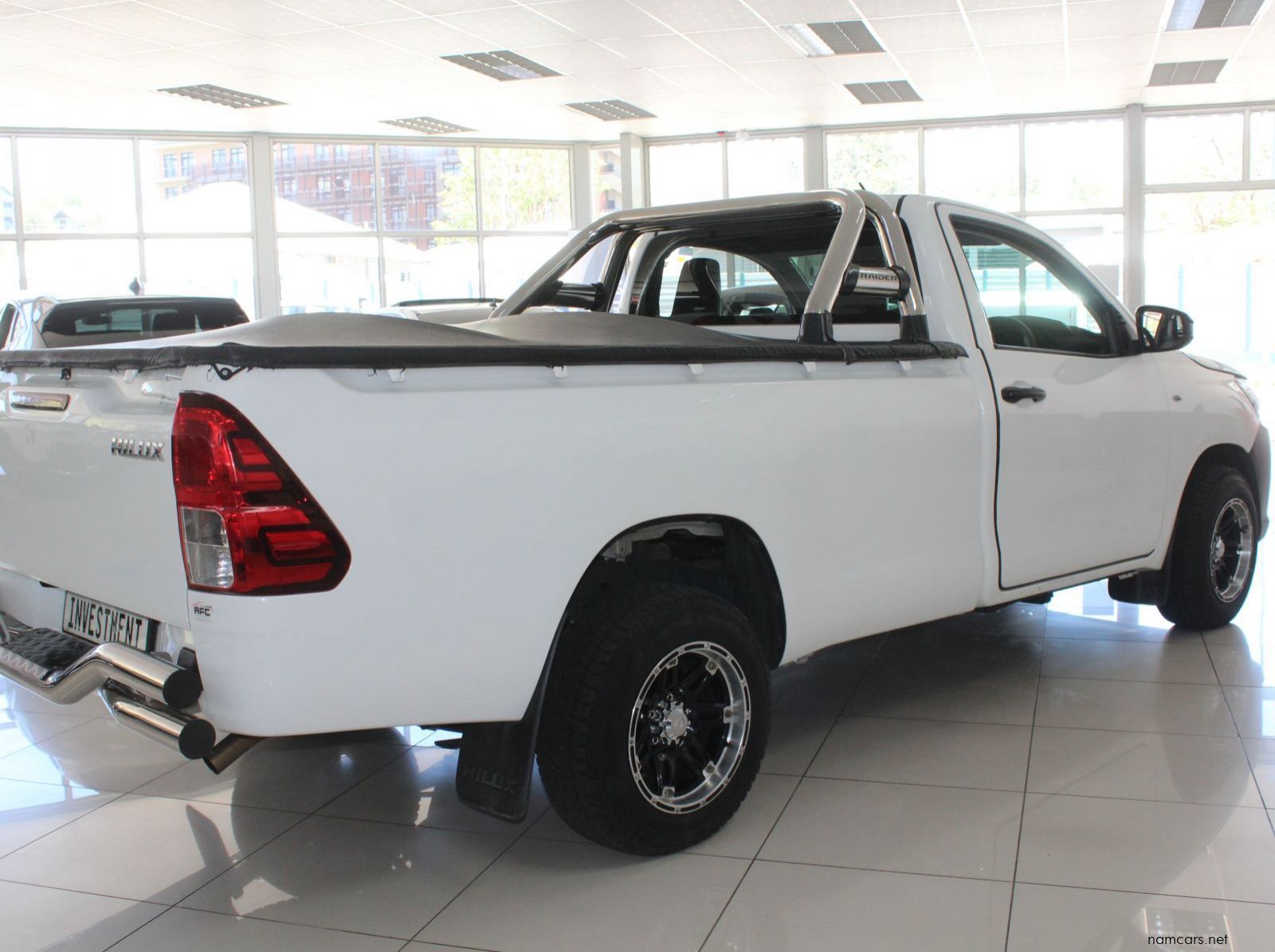 2021 Toyota Hilux 2.0 VVTI pictures