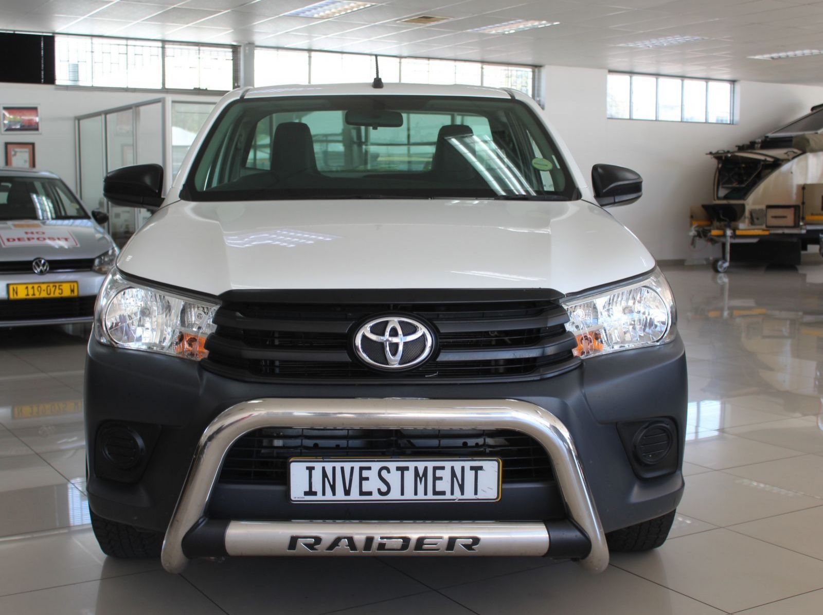 2021 Toyota Hilux 2.0 VVTI pictures