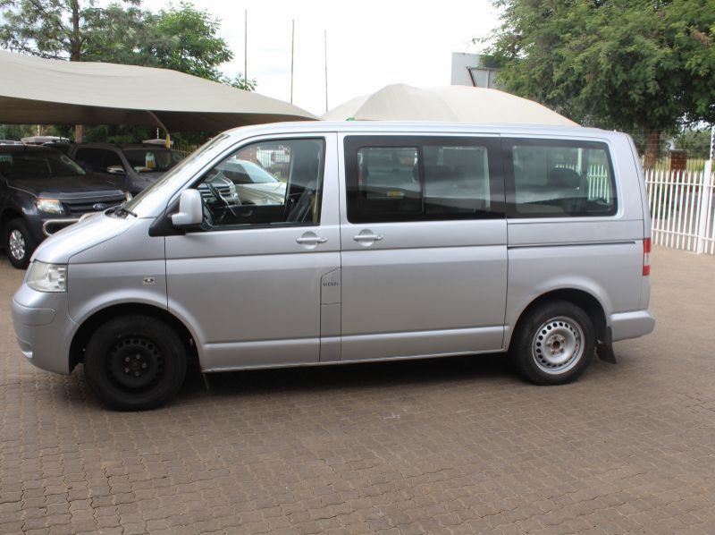 2005 Volkswagen KOMBI 1.9TDI T5 pictures