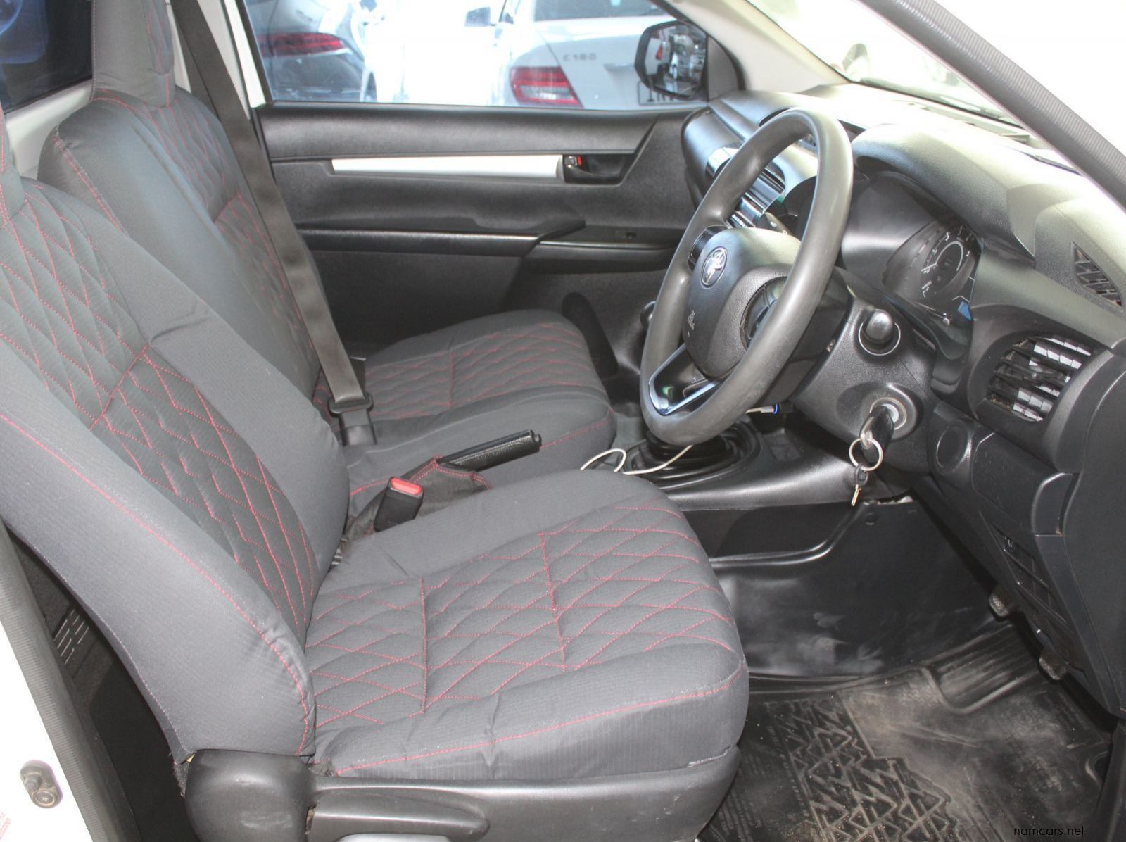 2020 Toyota Hilux GD 2.4 Diesel  S cab 4x2 pictures