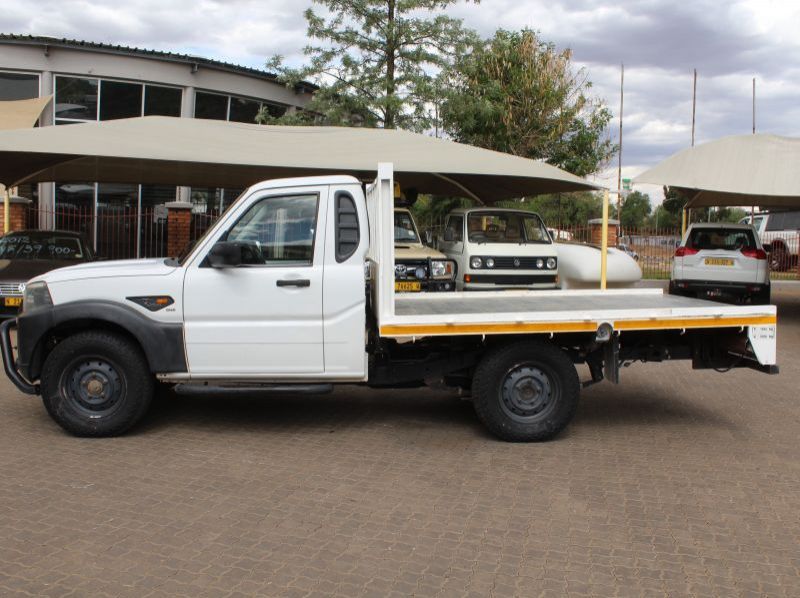 2018 Mahindra PIK UP MHAWK S6  S/C FLAT DECK 4X2 pictures