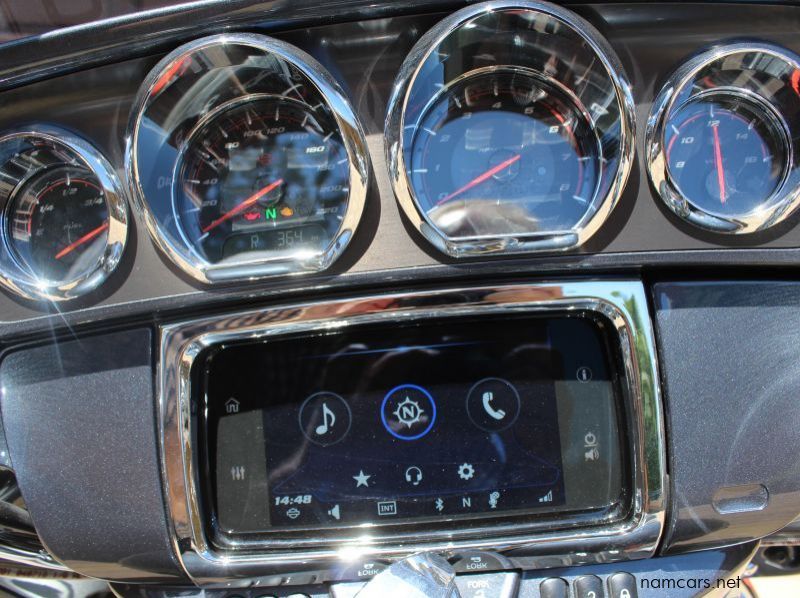 2019 Harley-Davidson Street Glide CVO 117 pictures