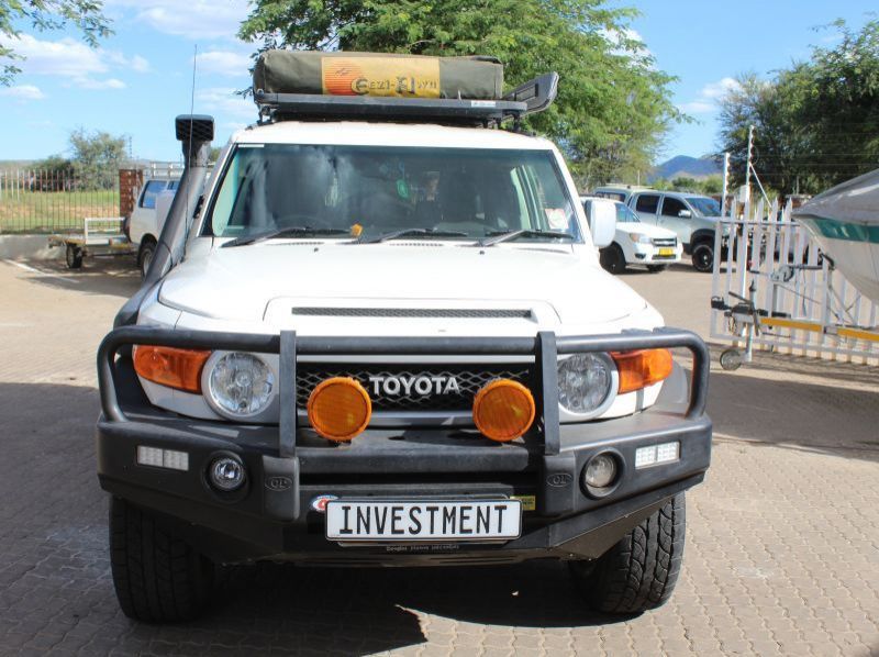 2013 Toyota FJ  Cruiser pictures