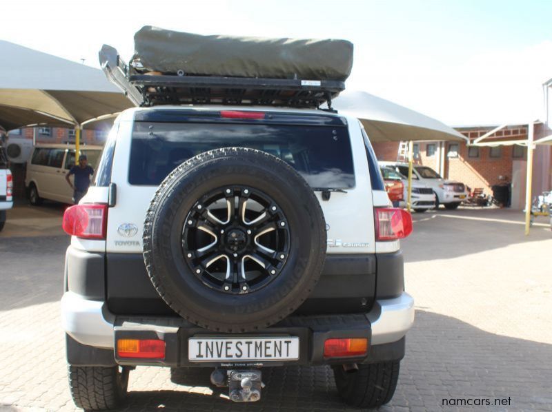 2013 Toyota FJ  Cruiser pictures