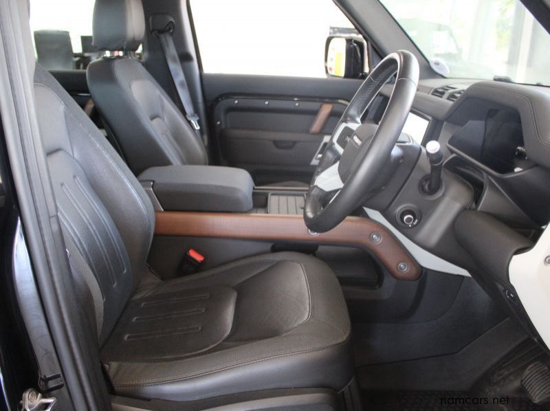 2020 Land Rover DEFENDER 240 SE pictures