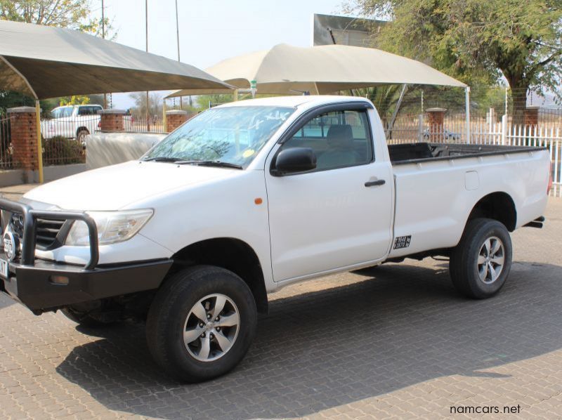 2014 Toyota 2.5 D4D Hilux S Cab 4x4 pictures