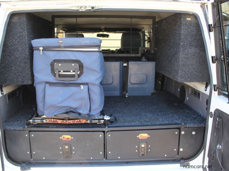 2017 Toyota 76 Series Land Cruiser pictures