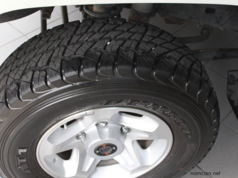 2017 Toyota 76 Series Land Cruiser pictures