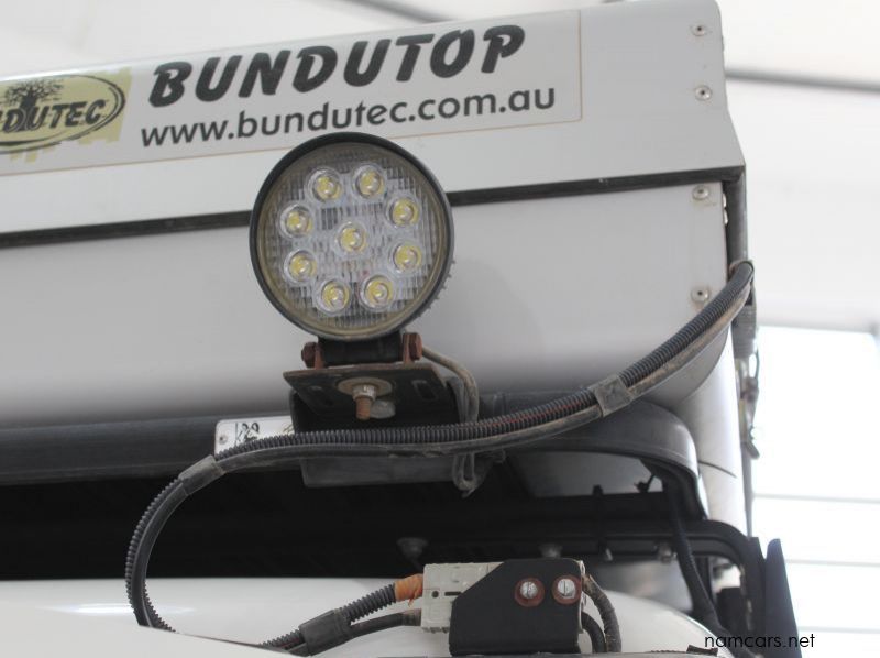 2017 Toyota 76 Series Land Cruiser pictures