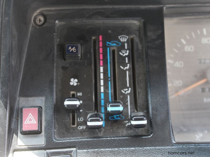 1994 Toyota HIACE 2.2 4Y Supper 10 pictures