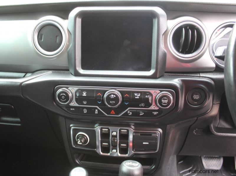 2020 Jeep WRANGLER JL 3.6 V6 8SP A/T 4X4 SAHARA pictures