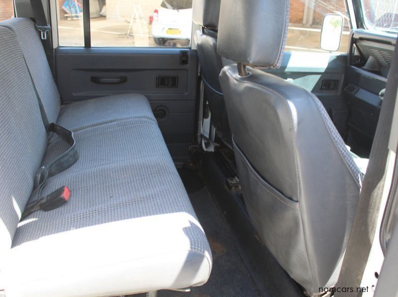 1995 Land Rover DEFENDER 110 3.5V8 pictures