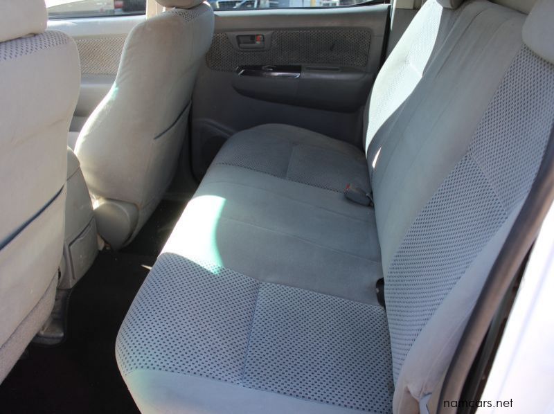 2009 Toyota Hilux 4.0 V6 D Cab 4x4 auto pictures