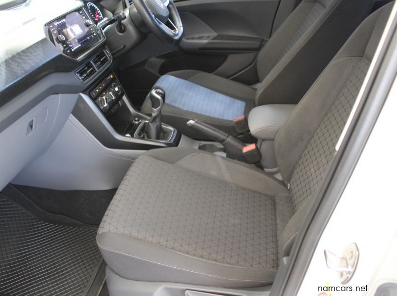 2021 Volkswagen T-CROSS 1.0TSI COMFORTLINE pictures