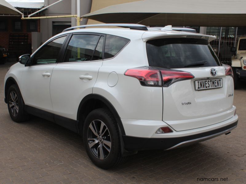 2018 Toyota RAV4 2.0i GX A/T pictures