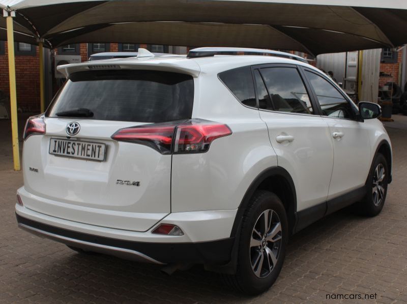 2018 Toyota RAV4 2.0i GX A/T pictures