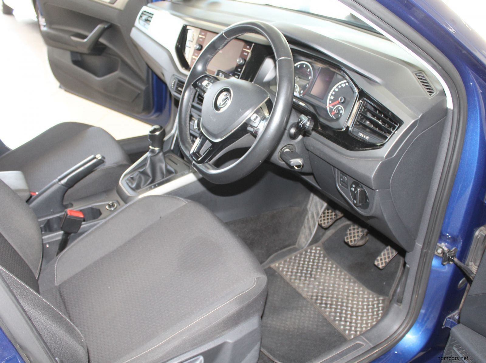 2019 Volkswagen Polo TSI 1.0 Comfortline Manual pictures