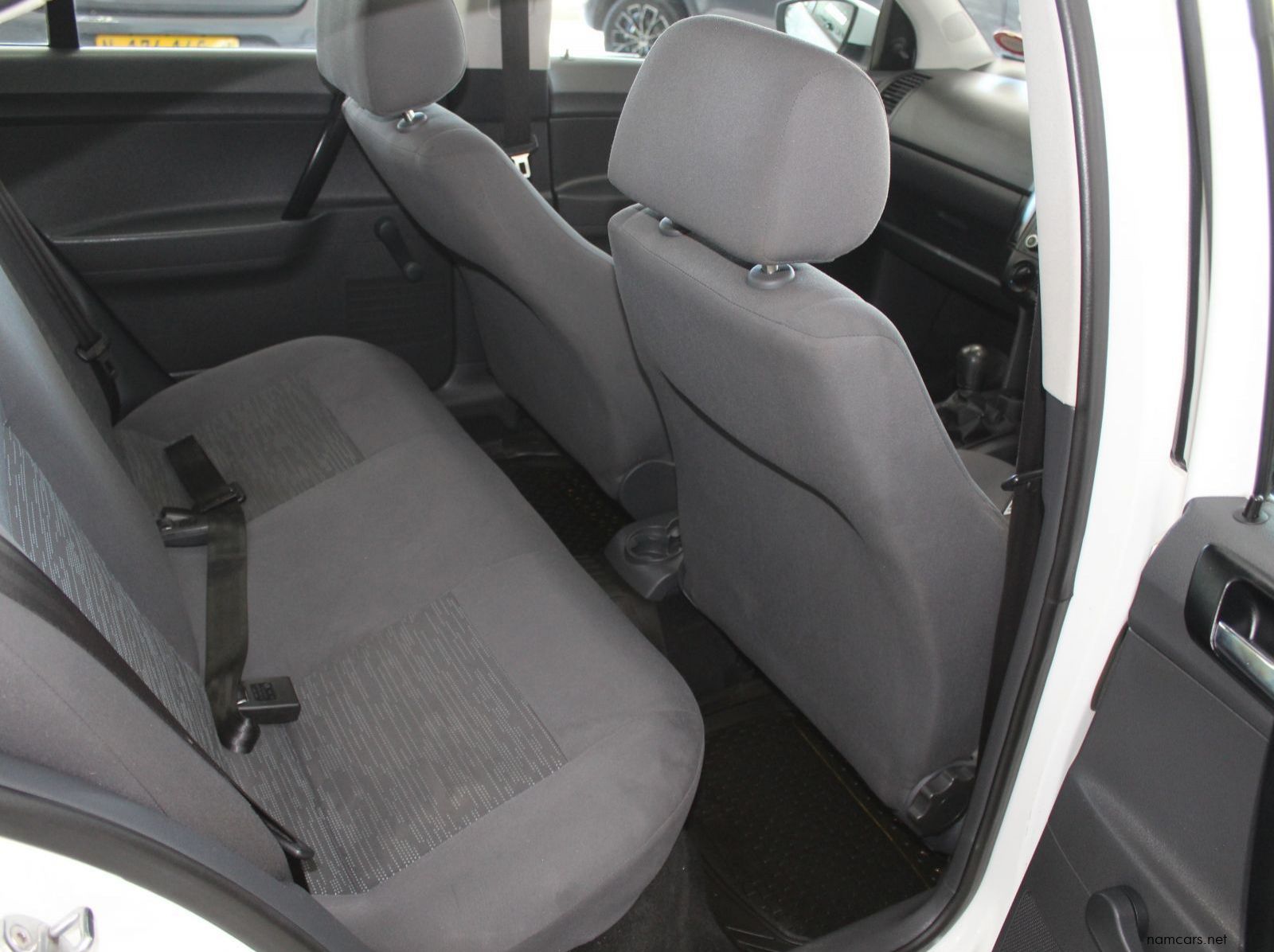 2016 Volkswagen VW Polo Sedan 1.4i pictures