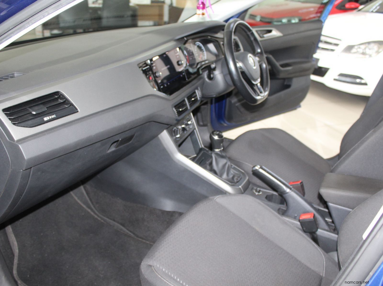 2019 Volkswagen Polo TSI 1.0 Comfortline Manual pictures