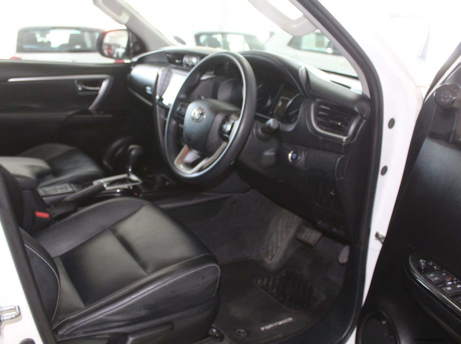 2025 Toyota Fortuner pictures