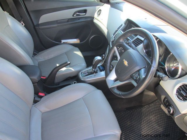 2012 Chevrolet Cruize pictures