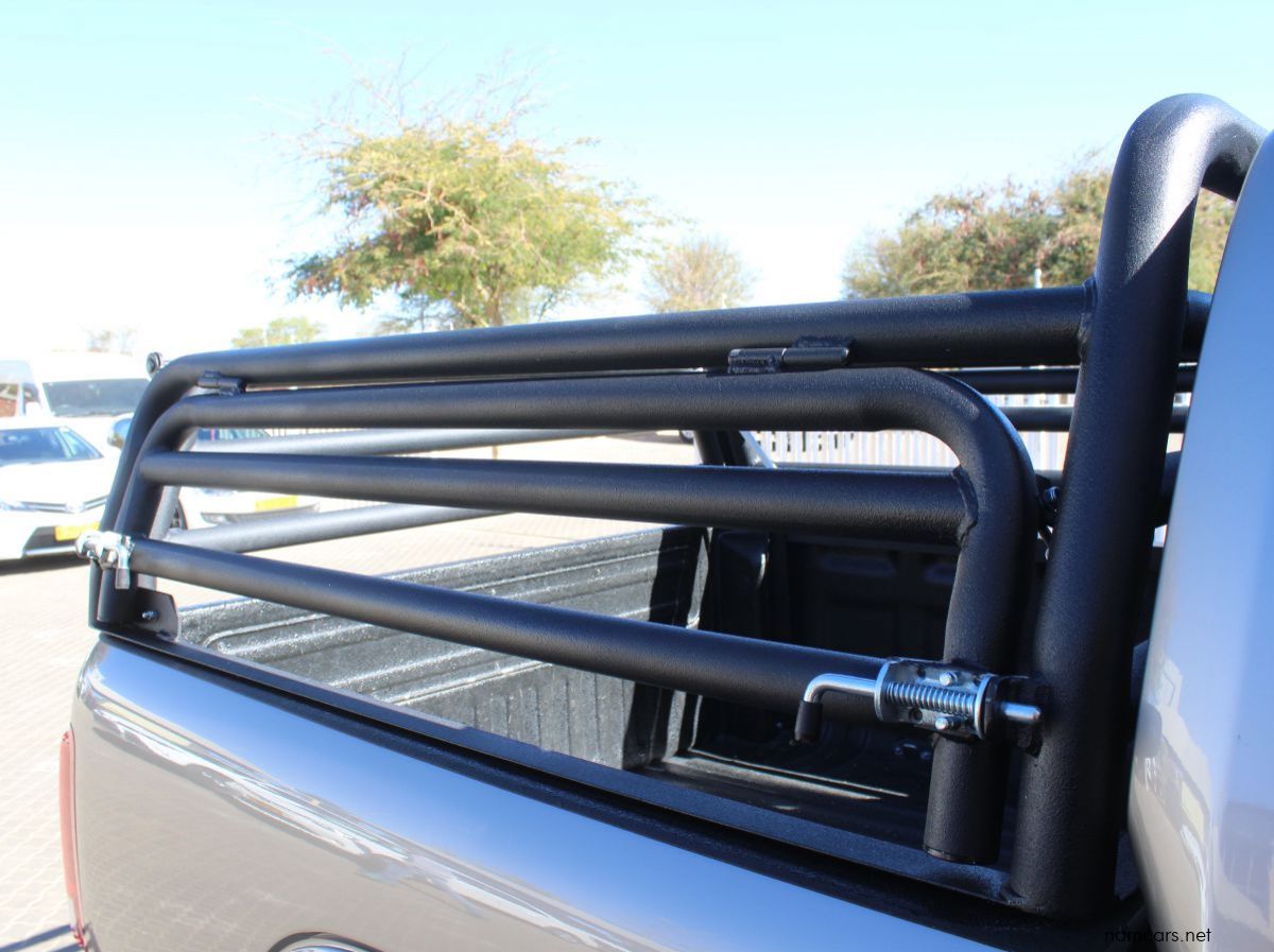 2018 Volkswagen Amarok 3.0 TDI 4 Motion Hi Line pictures