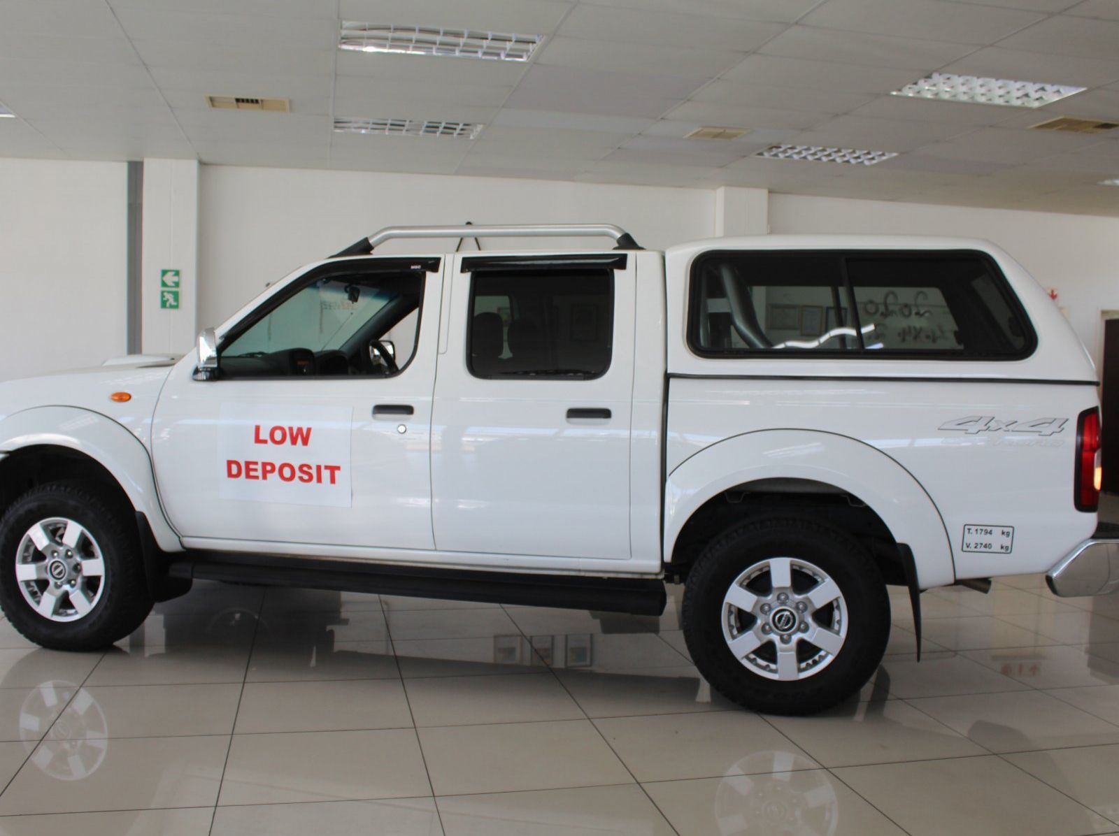 2020 Nissan Nissan Np300 pictures