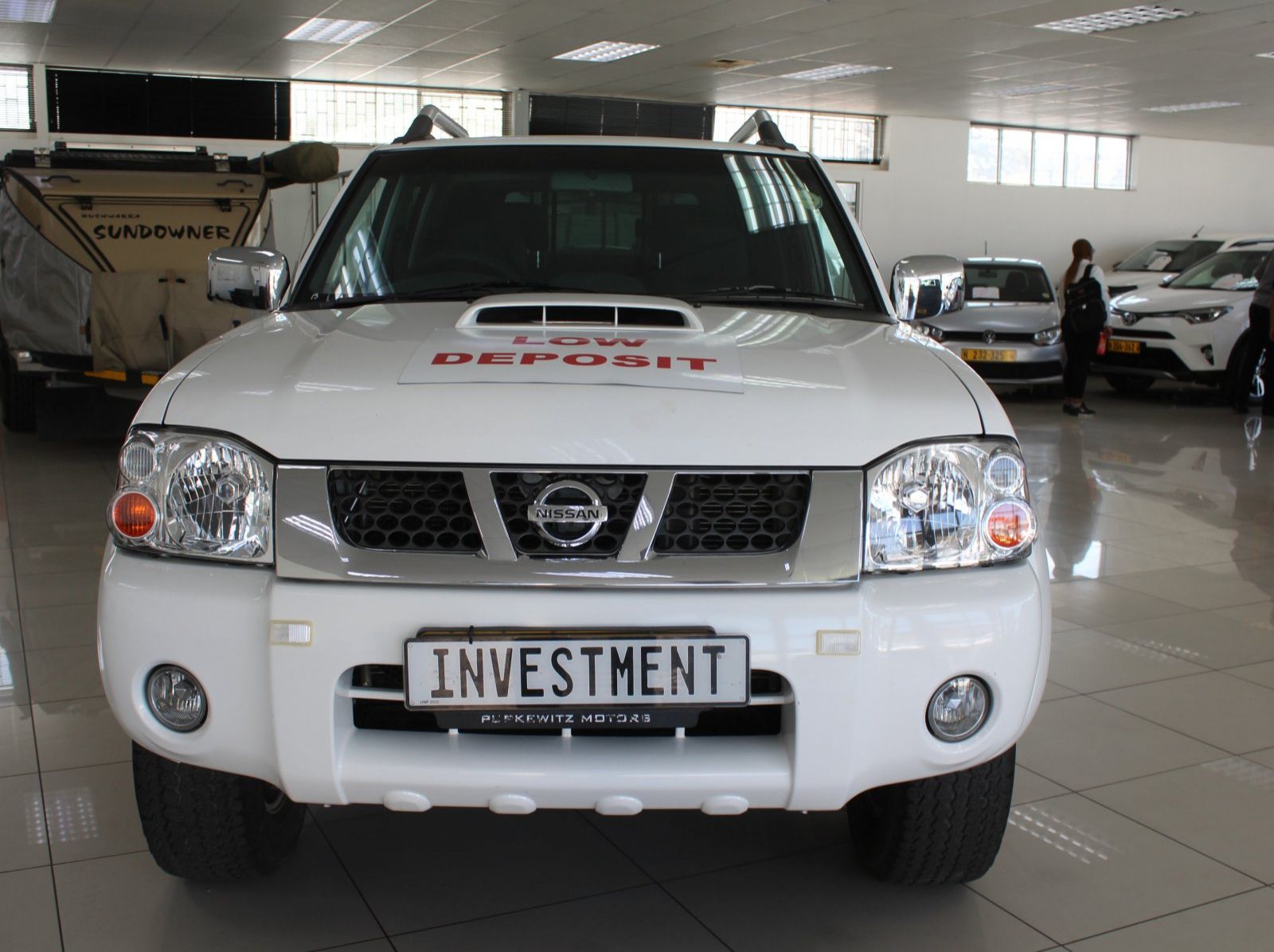 2020 Nissan Nissan Np300 pictures