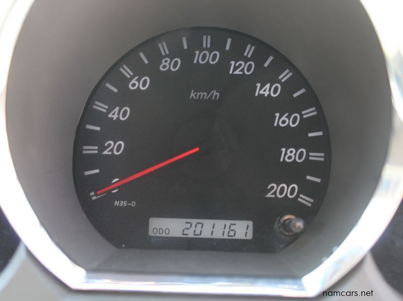 2011 Toyota FORTUNER 3.0 D4D MANUAL 4X2 R/B pictures