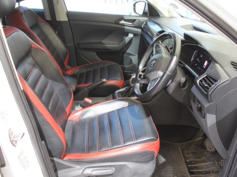 2020 Volkswagen T-CROSS 1.5TSI DSG pictures