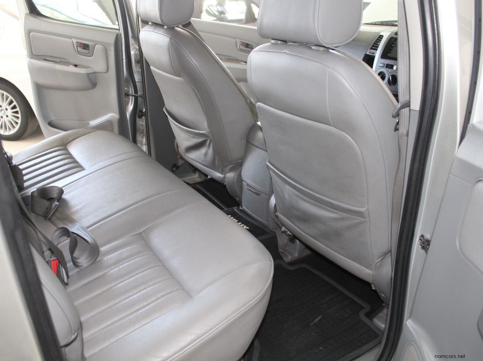 2008 Toyota Toyota Hilux 4.0 V6 4x4 Dcab MT pictures