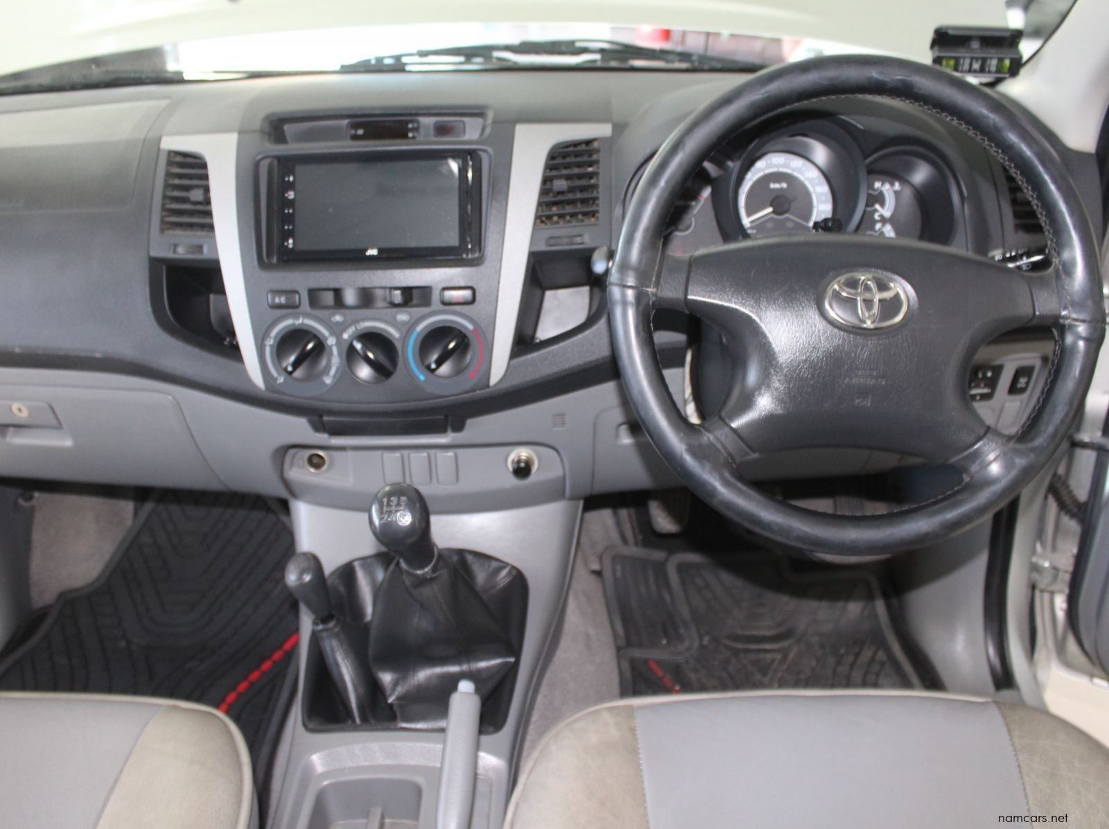 2008 Toyota Toyota Hilux 4.0 V6 4x4 Dcab MT pictures