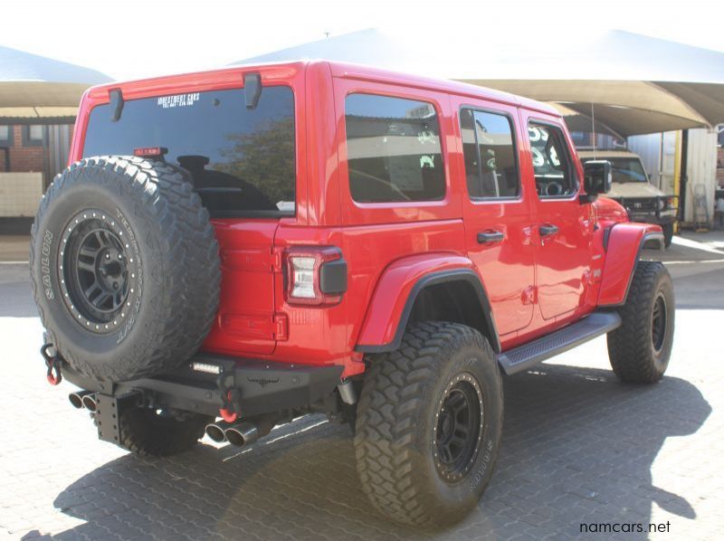 2020 Jeep Wrangler Sahara Unlimited pictures