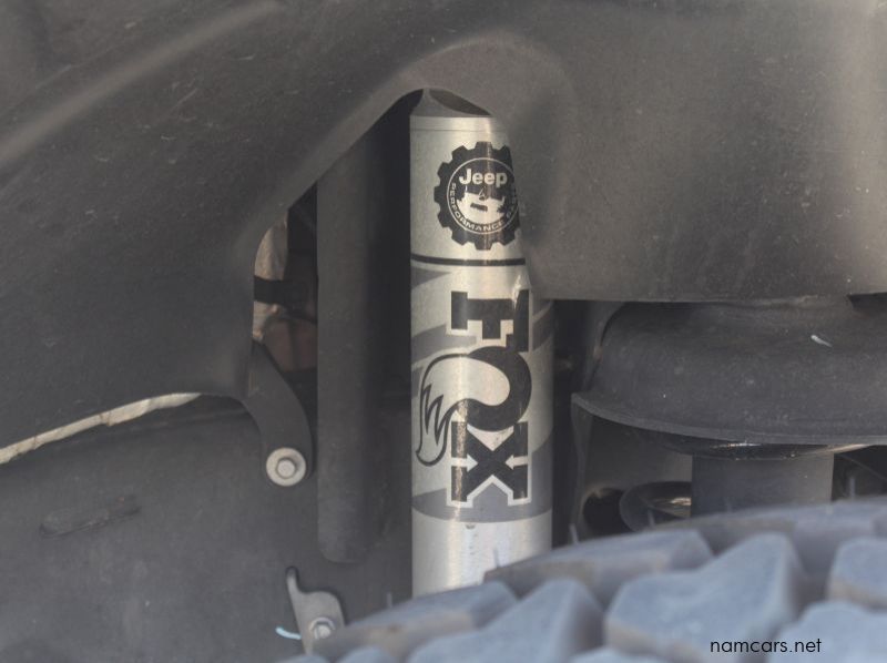 2020 Jeep Wrangler Sahara Unlimited pictures