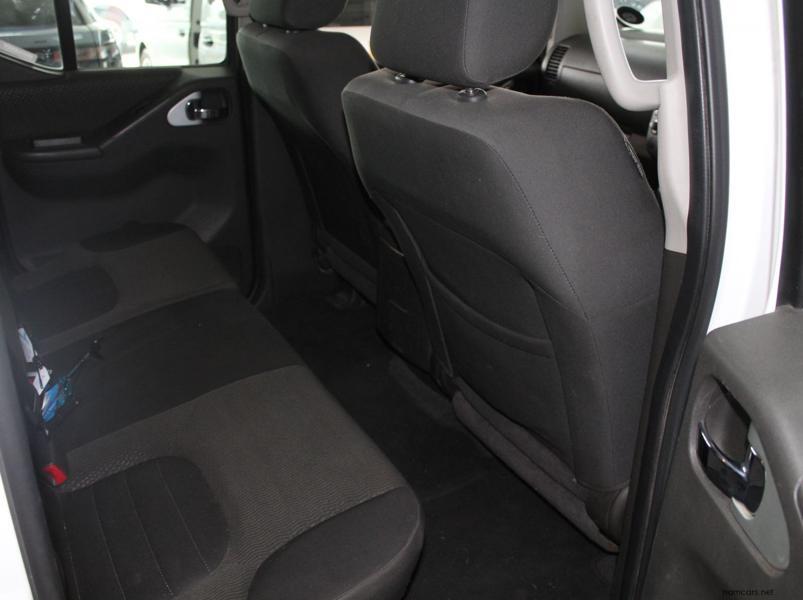 2014 Nissan Navarra 3.0 V6 Diesel D cab 4x4 pictures