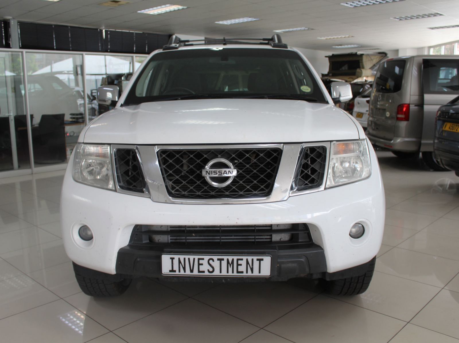 2014 Nissan Navarra 3.0 V6 Diesel D cab 4x4 pictures