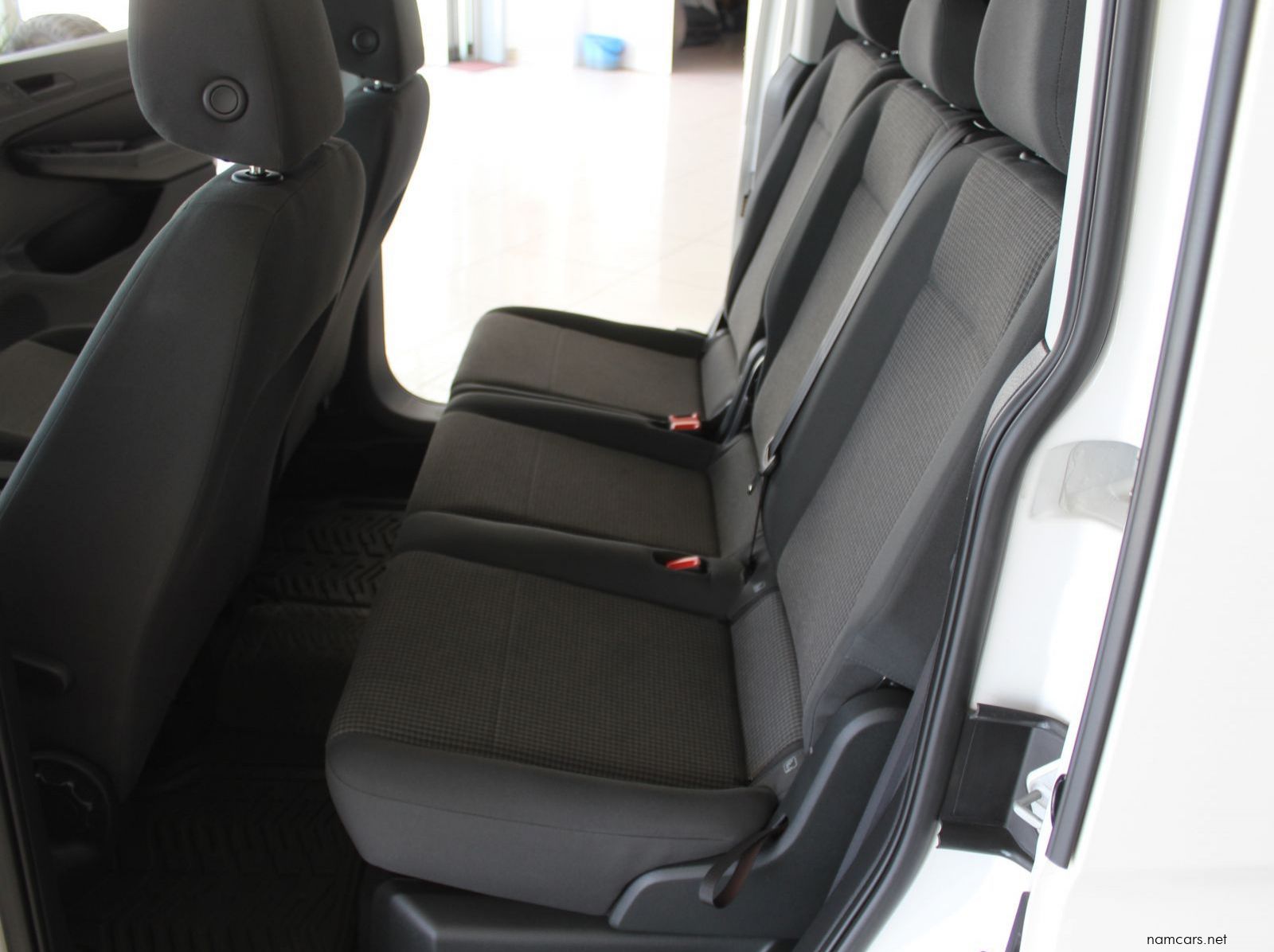 2023 Volkswagen Caddy Kombi 7 seater 1.6i pictures