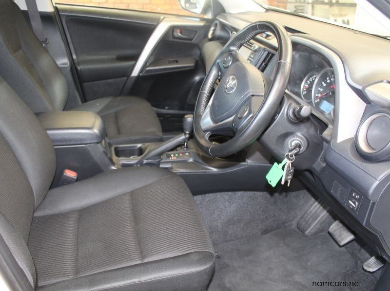 2018 Toyota Rav 4  2.0 GX A/T pictures